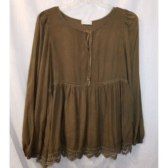 Altar'd State Top Womens Medium Green Boho Flowy Bell Sleeve Peasant Lace - Picture 2 of 10